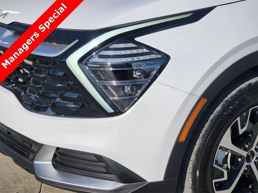 new 2025 Kia Sportage car, priced at $31,798