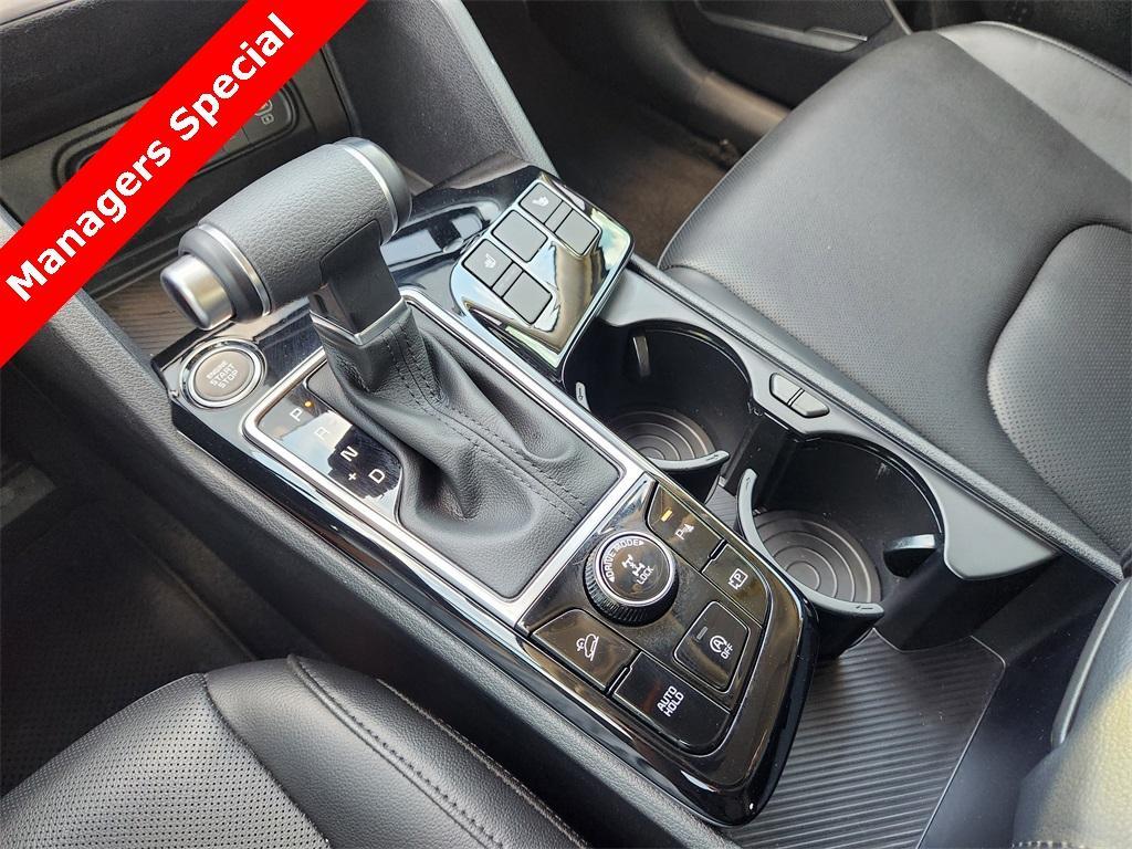 new 2025 Kia Sportage car, priced at $31,798