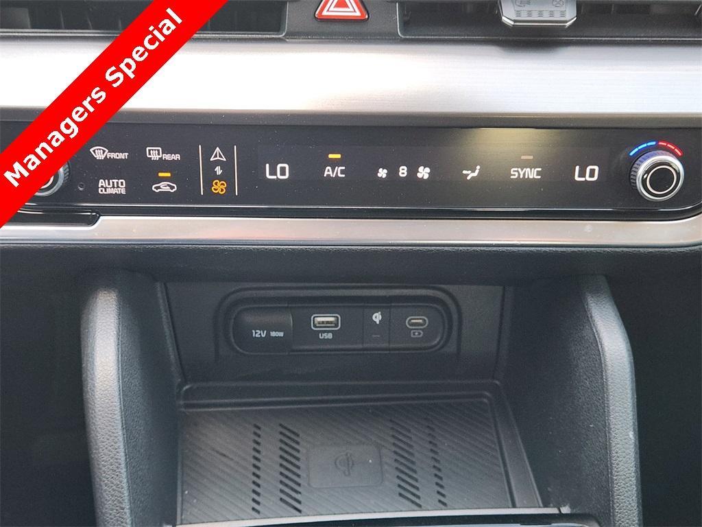 new 2025 Kia Sportage car, priced at $31,798