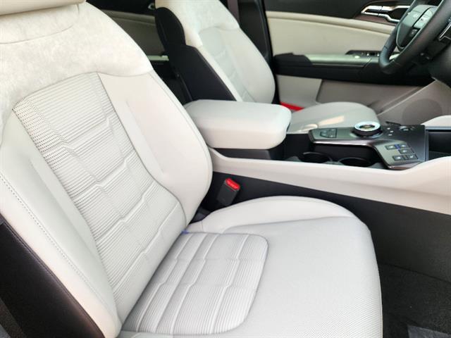 new 2026 Kia Sportage Hybrid car, priced at $42,865