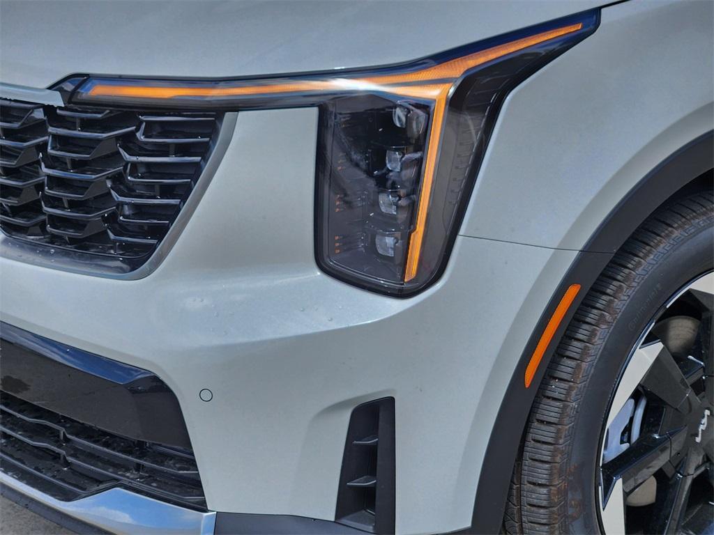 new 2025 Kia Sorento Hybrid car, priced at $41,275
