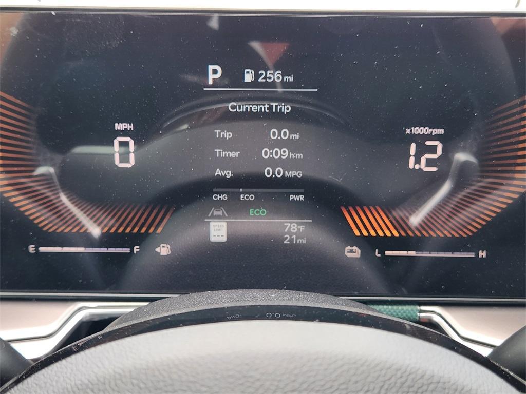 new 2025 Kia Sorento Hybrid car, priced at $41,275