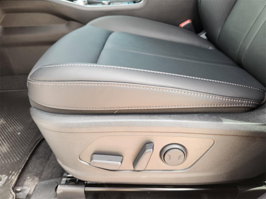 new 2025 Kia Sorento Hybrid car, priced at $41,275