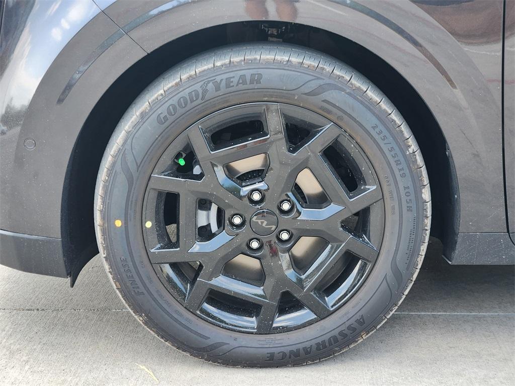 new 2026 Kia Carnival car, priced at $50,933