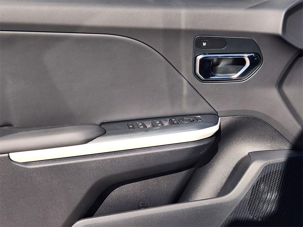 new 2025 Kia K4 car, priced at $25,921