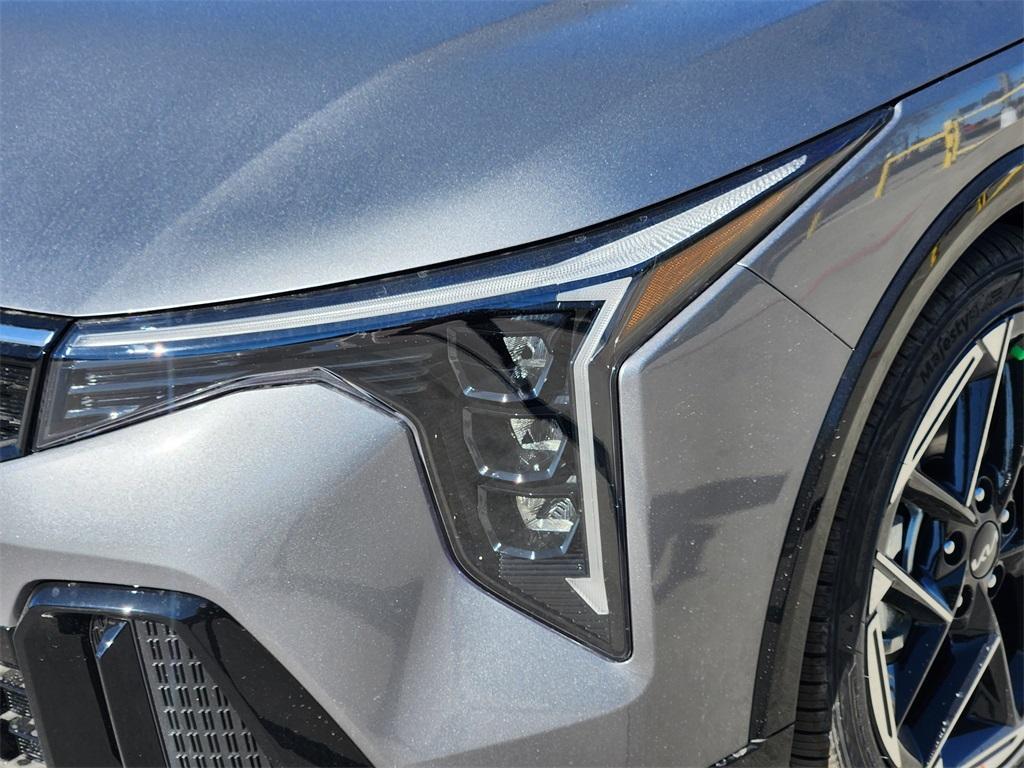 new 2025 Kia K4 car, priced at $25,921