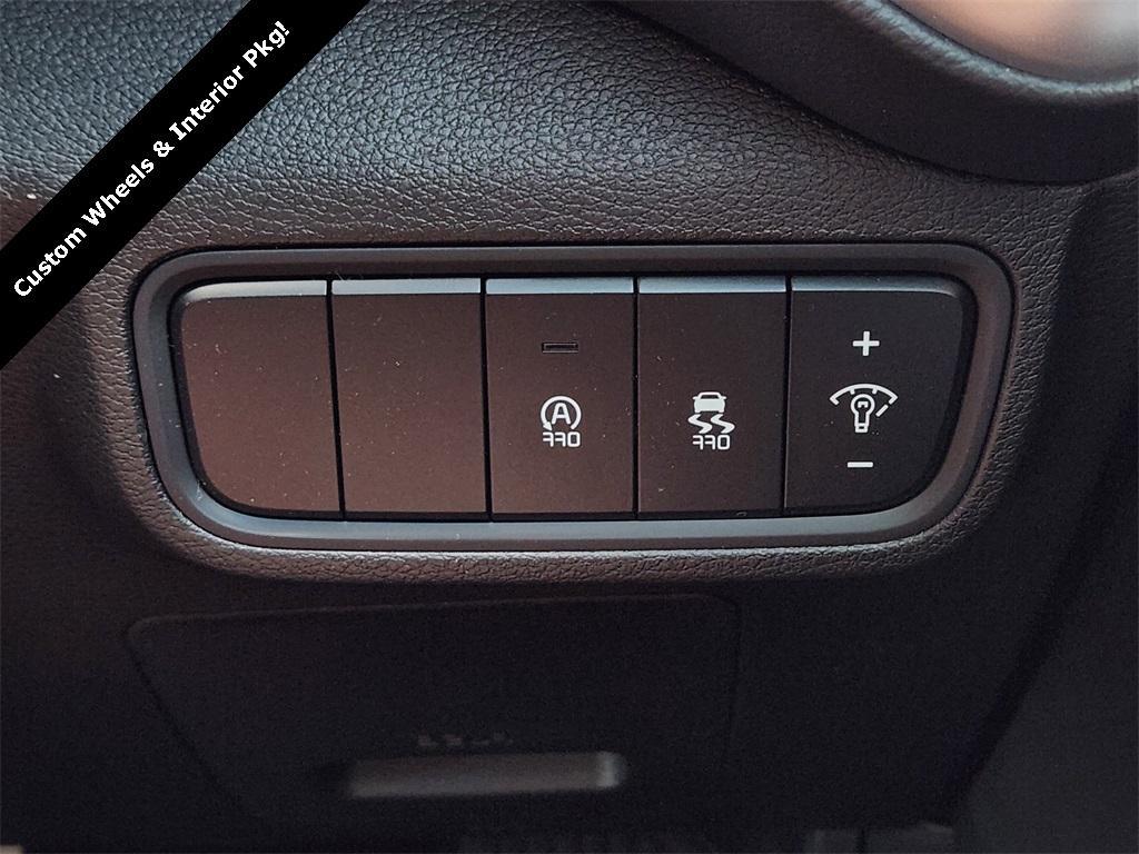 new 2025 Kia Soul car, priced at $28,697