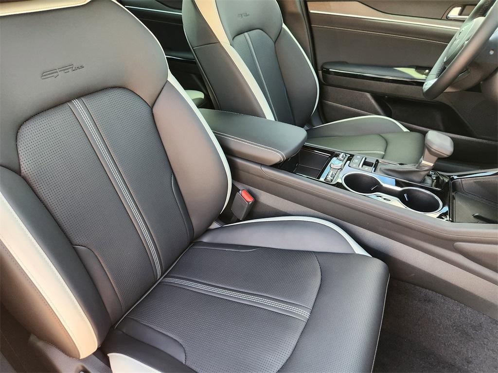 new 2026 Kia K5 car, priced at $30,086