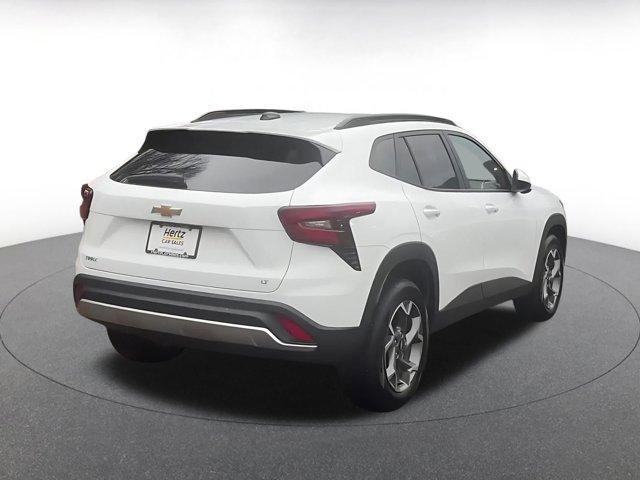 used 2025 Chevrolet Trax car, priced at $21,015