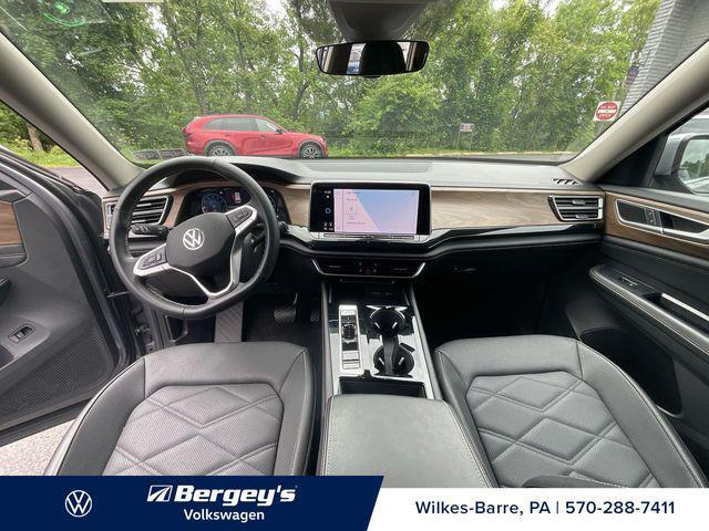 used 2025 Volkswagen Atlas car, priced at $31,889