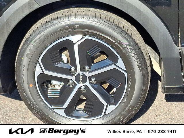 used 2025 Kia Niro car, priced at $24,495