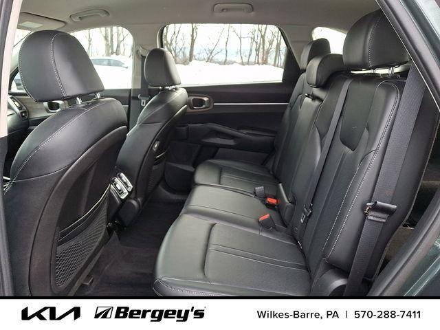 used 2022 Kia Sorento car, priced at $19,895