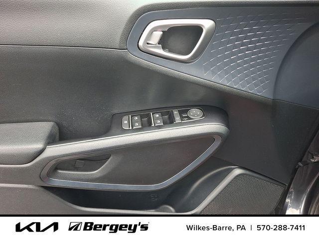 used 2022 Kia Soul car, priced at $16,897