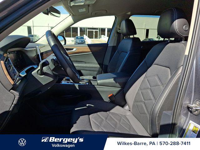 used 2025 Volkswagen Atlas car, priced at $34,885