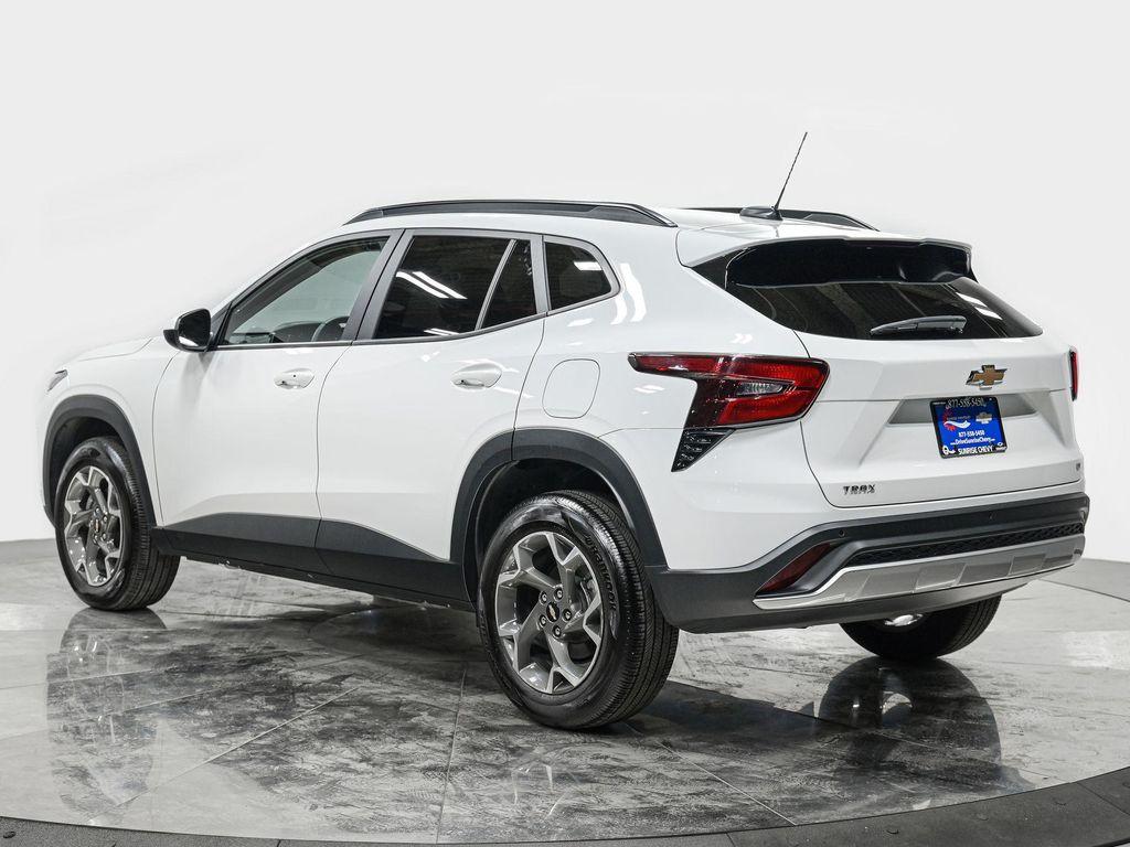 used 2024 Chevrolet Trax car, priced at $20,990