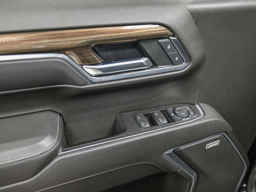 used 2022 Chevrolet Silverado 1500 car, priced at $32,240