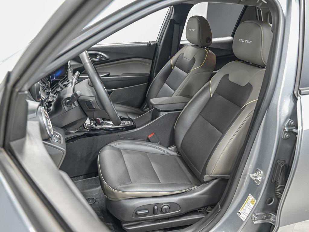 used 2025 Chevrolet Trax car, priced at $22,450