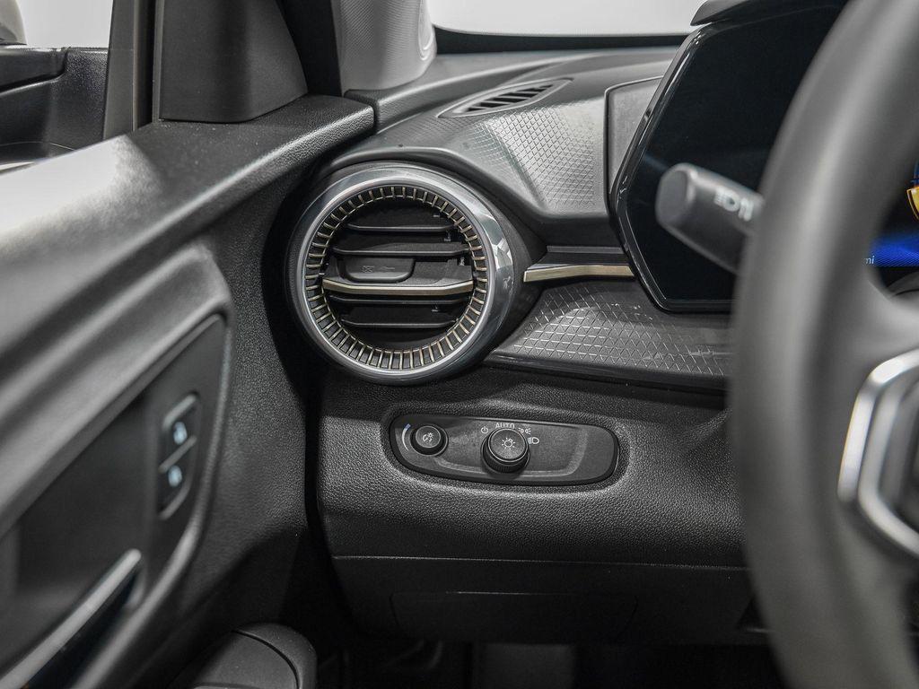 used 2025 Chevrolet Trax car, priced at $22,450