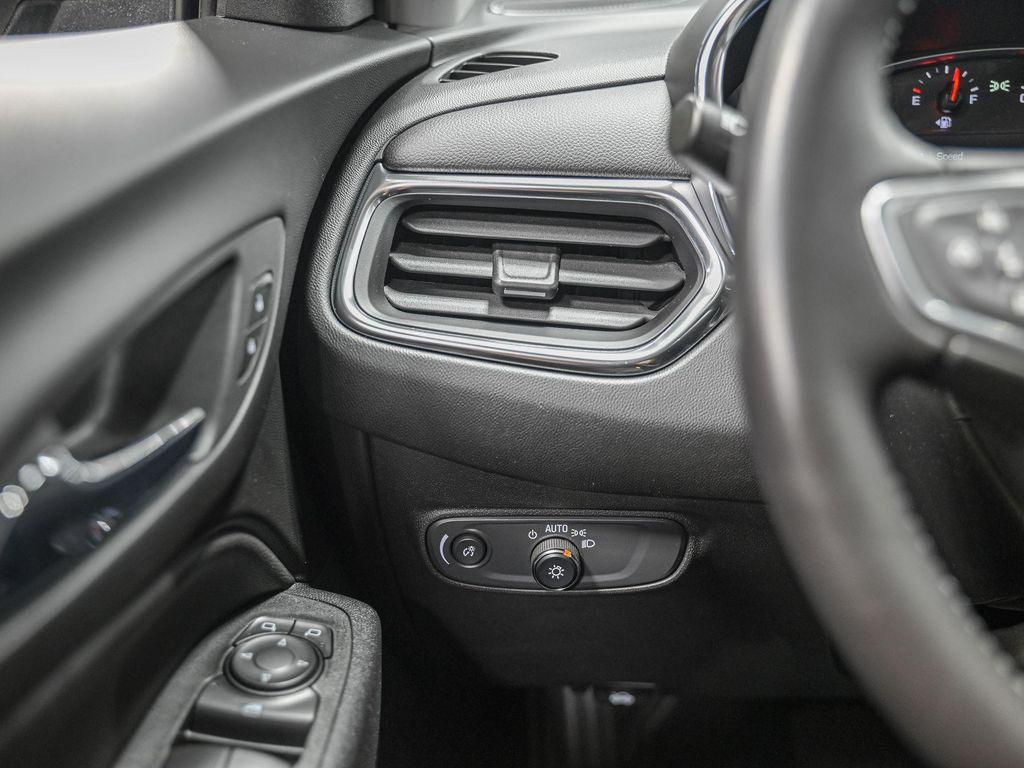 used 2023 Chevrolet Equinox car, priced at $21,240