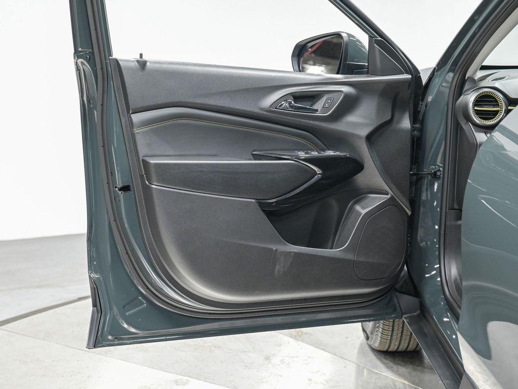 used 2025 Chevrolet Trax car, priced at $20,450