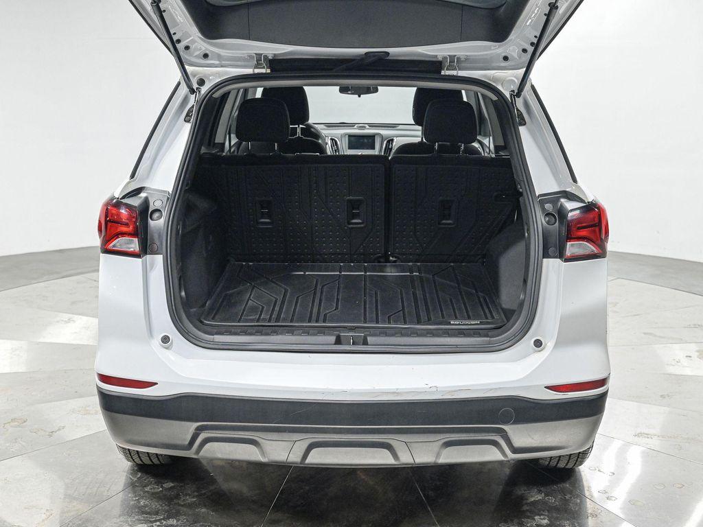 used 2024 Chevrolet Equinox car, priced at $19,990