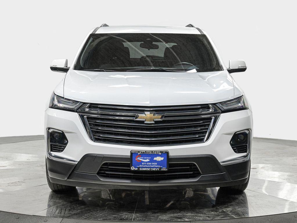used 2022 Chevrolet Traverse car, priced at $19,990