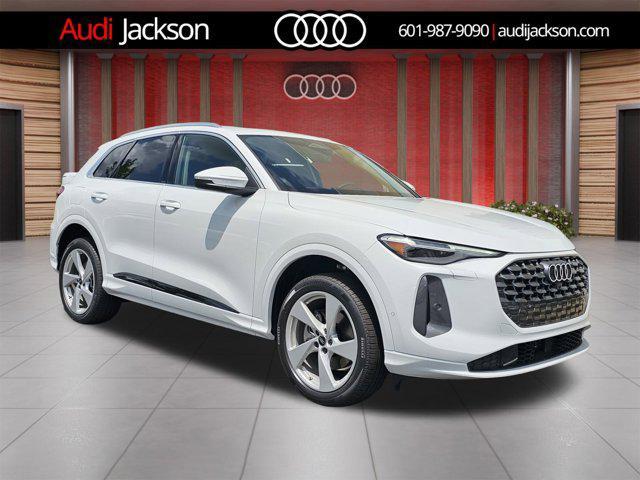 new 2025 Audi Q5 car, priced at $59,390