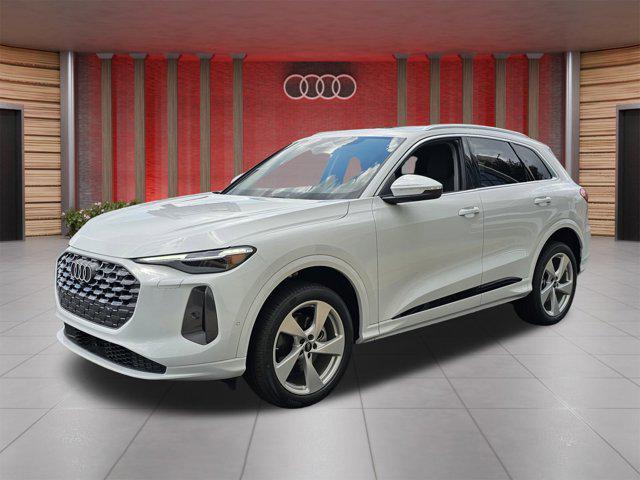 new 2025 Audi Q5 car, priced at $59,390