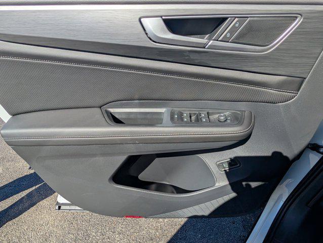 new 2026 Volkswagen Atlas Cross Sport car, priced at $46,544