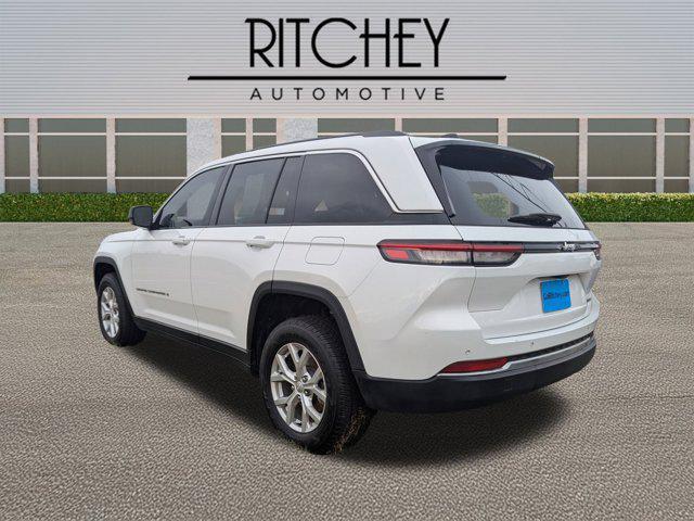 used 2023 Jeep Grand Cherokee car, priced at $24,974