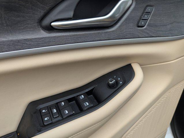 used 2023 Jeep Grand Cherokee car, priced at $24,974