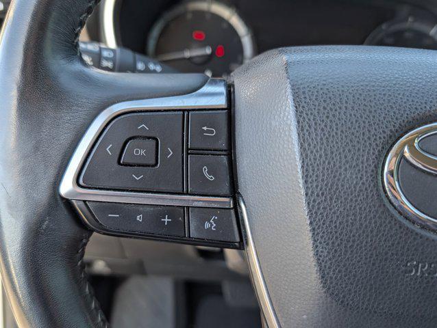 used 2020 Toyota Highlander car, priced at $23,995