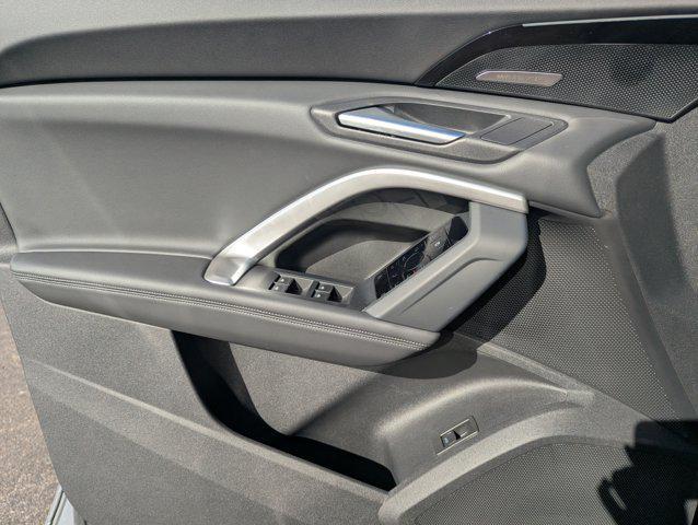 new 2025 Audi Q5 car, priced at $59,390