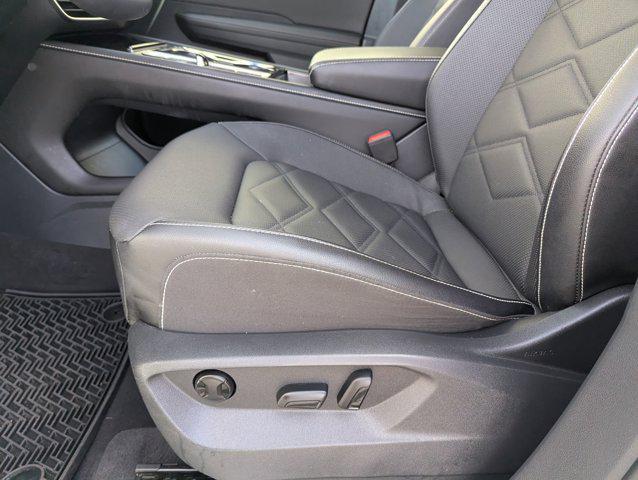 used 2024 Volkswagen Atlas car, priced at $31,994