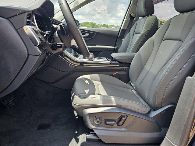 new 2025 Audi Q7 car, priced at $73,805