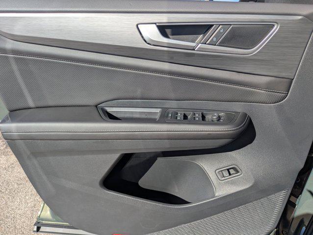 new 2026 Volkswagen Atlas Cross Sport car, priced at $45,731