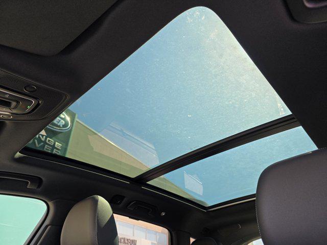 new 2025 Audi Q7 car, priced at $71,570