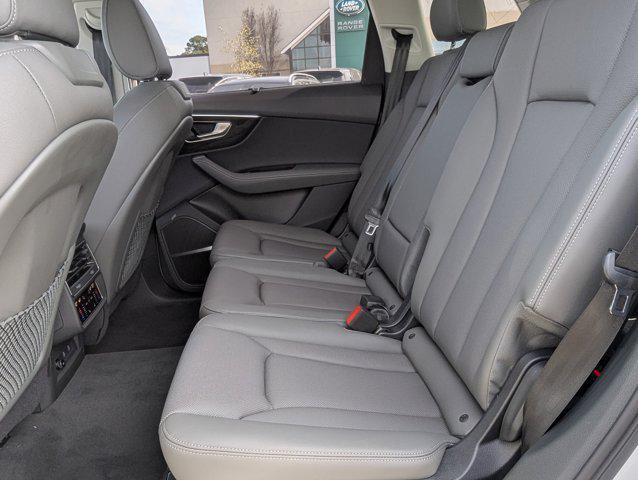 new 2026 Audi Q7 car, priced at $78,295