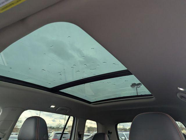 used 2025 Volkswagen Atlas car, priced at $39,290