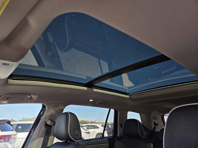 new 2026 Volkswagen Atlas car, priced at $57,136