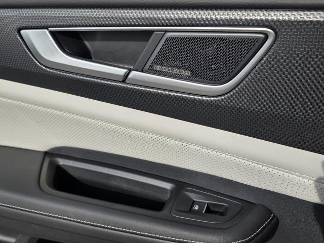 new 2025 Volkswagen Atlas Cross Sport car, priced at $49,291