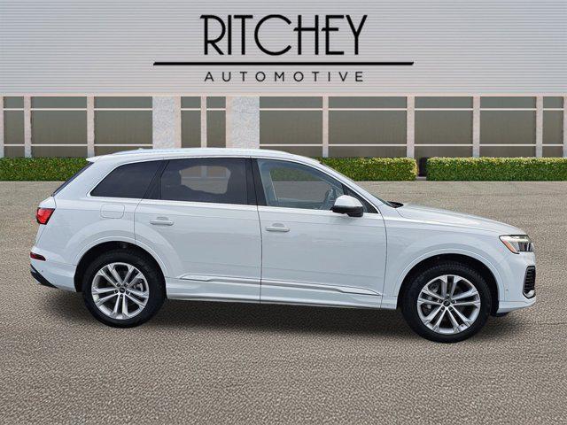 used 2025 Audi Q7 car, priced at $58,995
