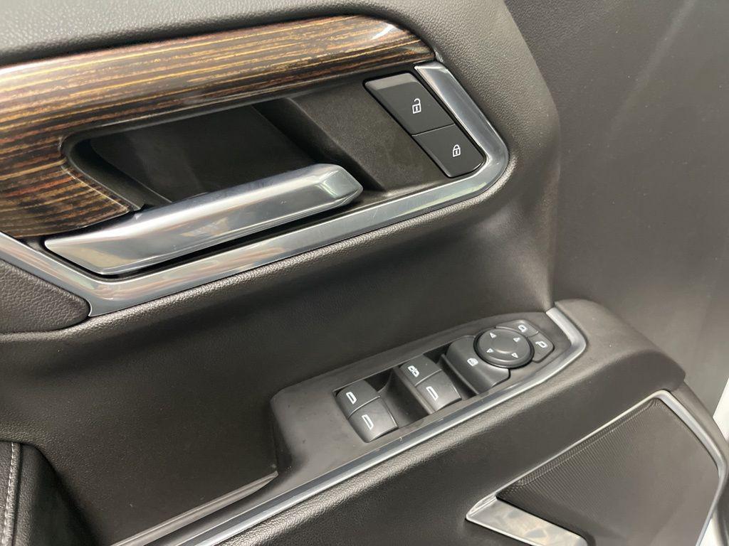 used 2023 GMC Sierra 1500 car, priced at $43,200