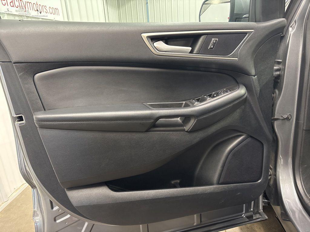 used 2022 Ford Edge car, priced at $19,900