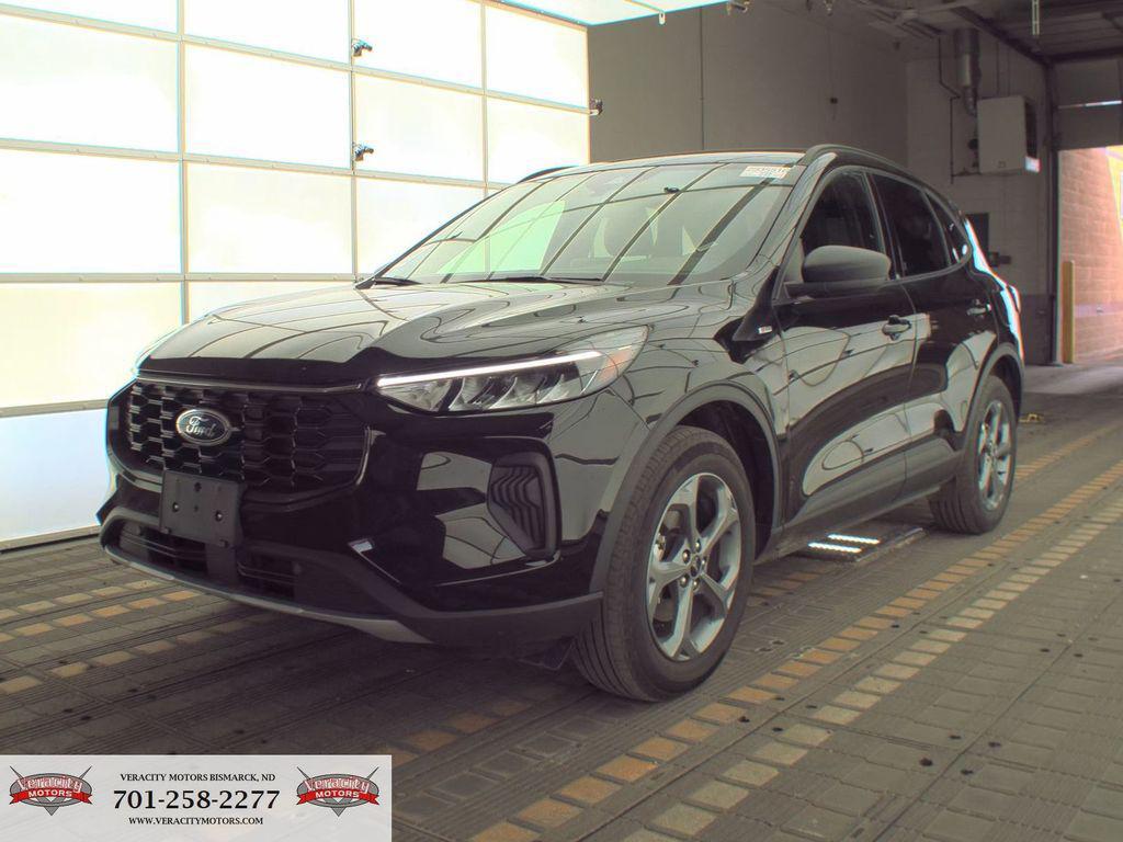 used 2025 Ford Escape car, priced at $25,450