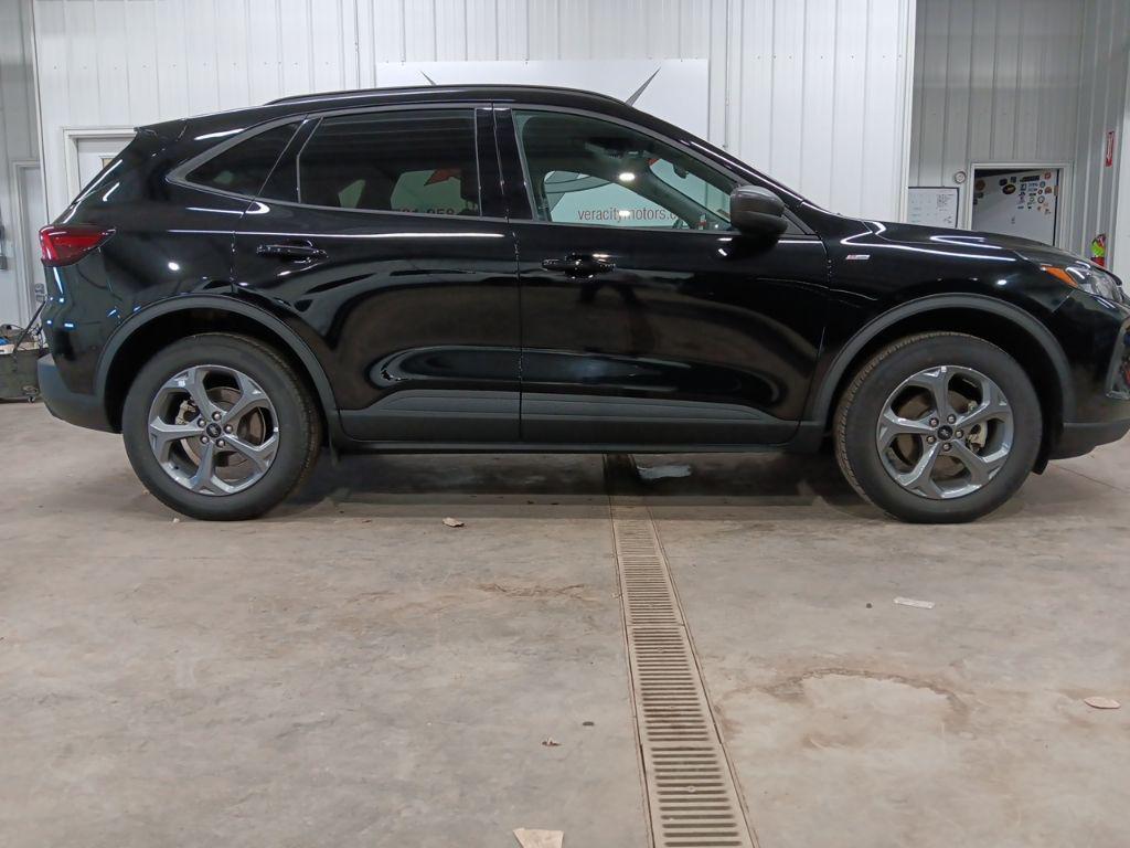 used 2025 Ford Escape car, priced at $24,950