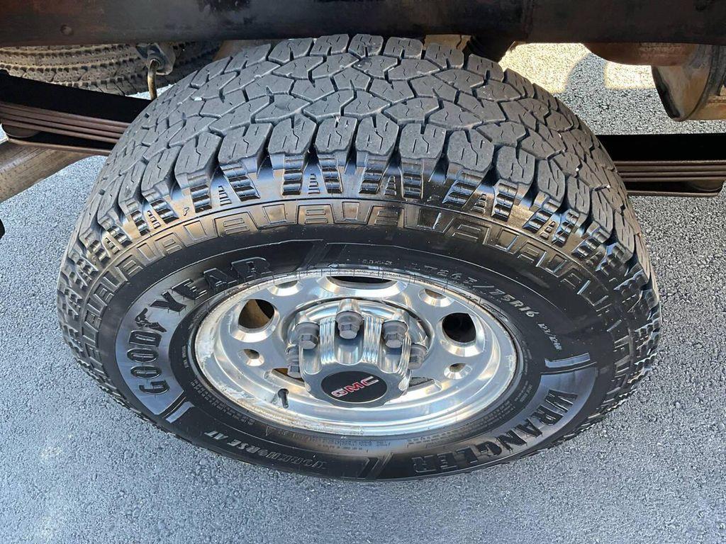 used 2002 GMC Sierra 2500 car, priced at $8,475