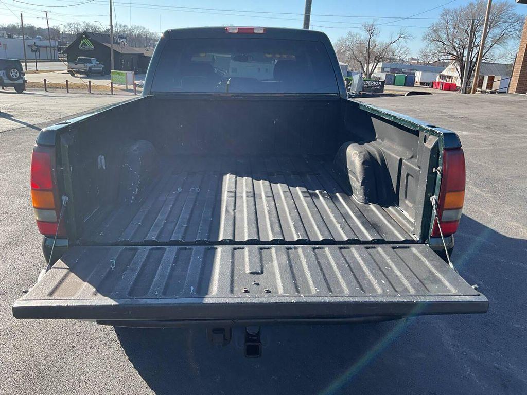 used 2002 GMC Sierra 2500 car, priced at $8,475