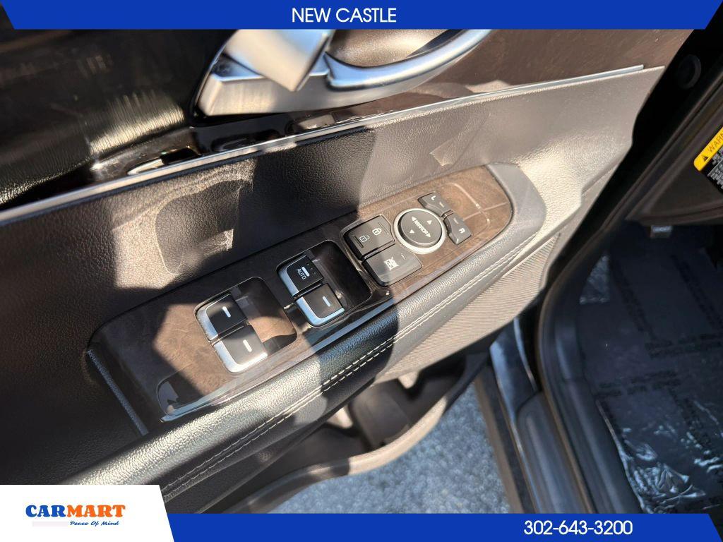 used 2017 Kia Sorento car, priced at $11,647