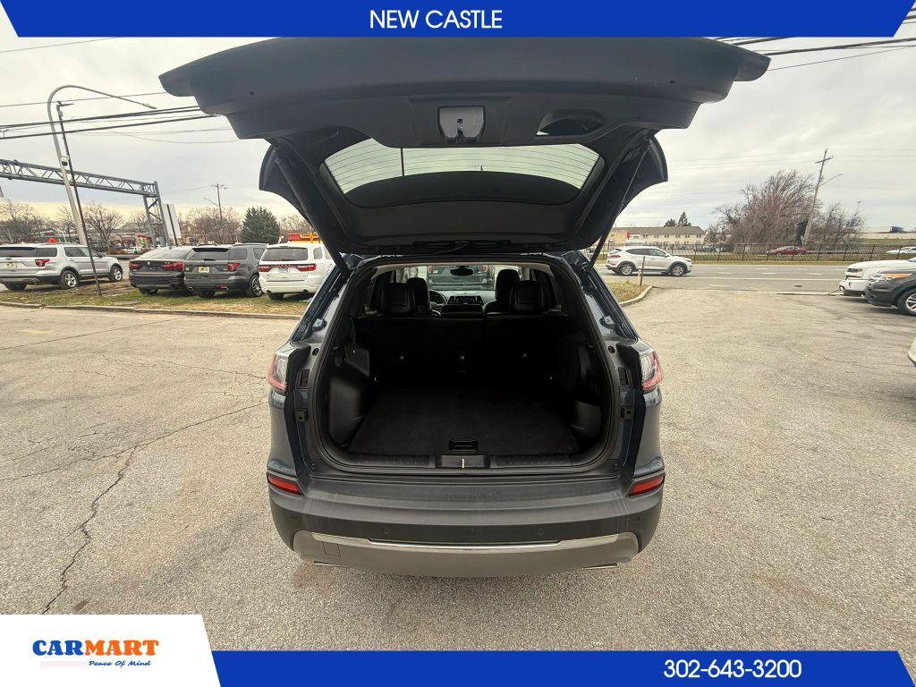 used 2019 Jeep Cherokee car, priced at $13,611